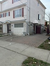 27 Oceanside Ave in Staten Island, NY - Building Photo - Building Photo