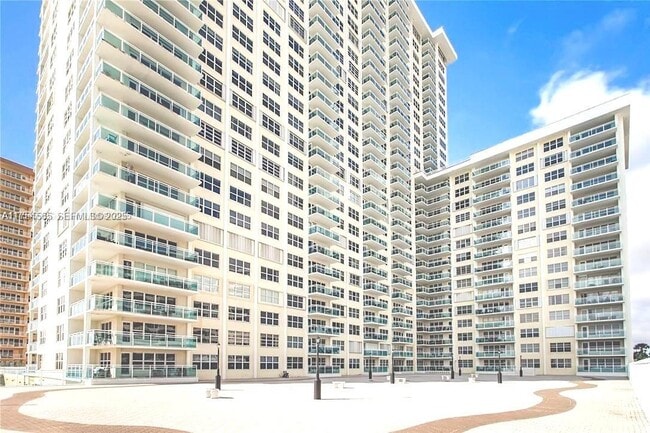 3900 Galt Ocean Dr in Fort Lauderdale, FL - Building Photo - Building Photo