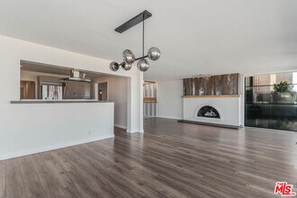 2308 The Strand in Manhattan Beach, CA - Building Photo - Building Photo