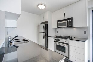 117 Pacific St in Santa Monica, CA - Building Photo