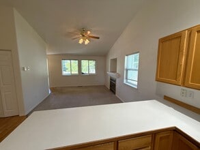 20053 Rock Bluff Cir in Bend, OR - Foto de edificio - Building Photo