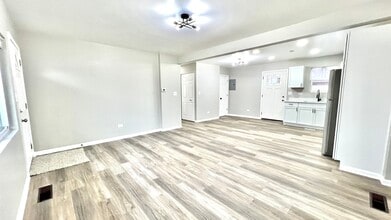 859 Foran Ln in Aurora, IL - Building Photo - Building Photo