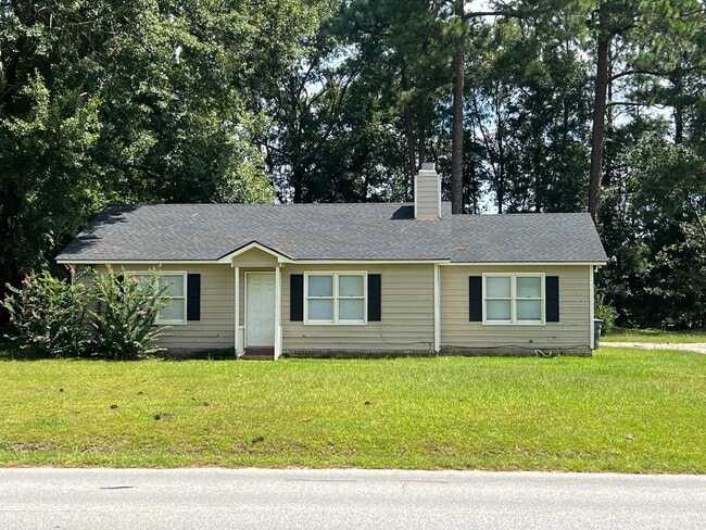 property at 809 Robin Hood Trail