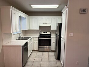 2617 Fort Brown Ave in Edinburg, TX - Building Photo - Building Photo