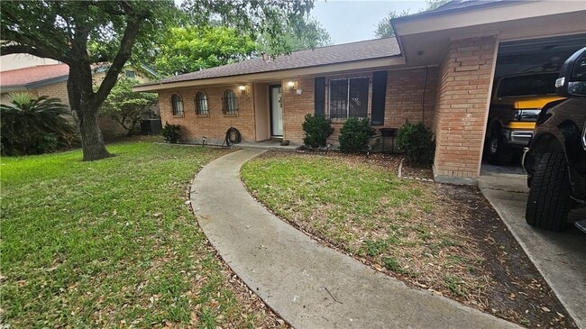 140 Catalina Cir in Portland, TX - Building Photo - Building Photo