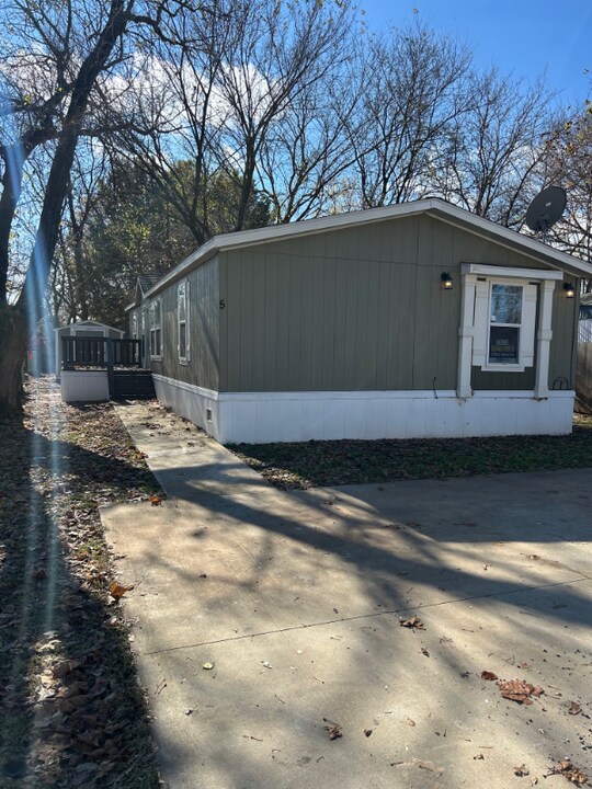 3000 S 9th Ave in Purcell, OK - Building Photo
