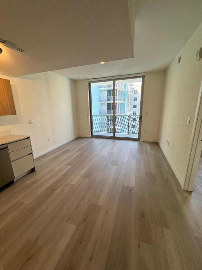 7877 NW 105th Ave, Unit S2 in Doral, FL - Building Photo - Building Photo