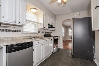 1045 Ross Ave in Hamilton, OH - Building Photo - Building Photo