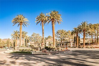 768 Tozzetti Ln in Henderson, NV - Building Photo - Building Photo