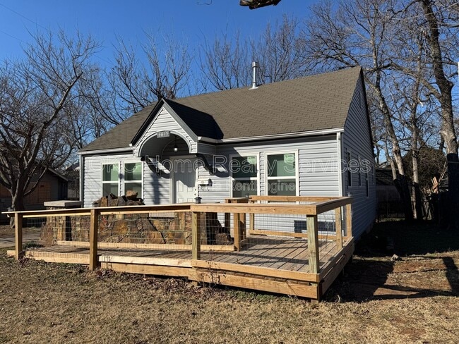 property at 3815 N Kentucky Ave