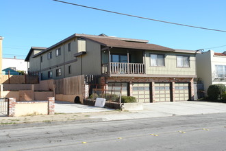 466 Baden Ave in South San Francisco, CA - Building Photo - Building Photo