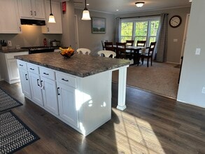 456 Beede Hill Rd in Fremont, NH - Building Photo - Building Photo
