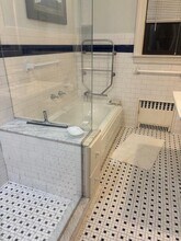 404 Bauer Pl in Mineola, NY - Building Photo - Building Photo