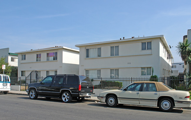 1964-1970 S Holt Ave in Los Angeles, CA - Foto de edificio - Building Photo