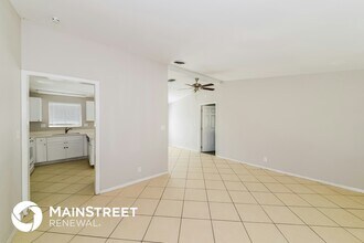 5111 22nd St Ct E in Bradenton, FL - Building Photo - Building Photo