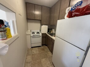 1455 Commonwealth Ave, Unit 514 in Boston, MA - Foto de edificio - Building Photo