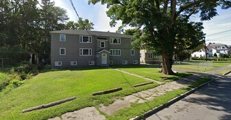 544 Valley Dr in Syracuse, NY - Building Photo