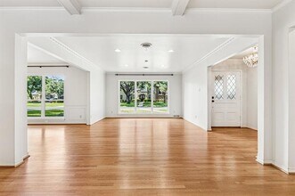 5834 Melshire Dr in Dallas, TX - Building Photo - Building Photo