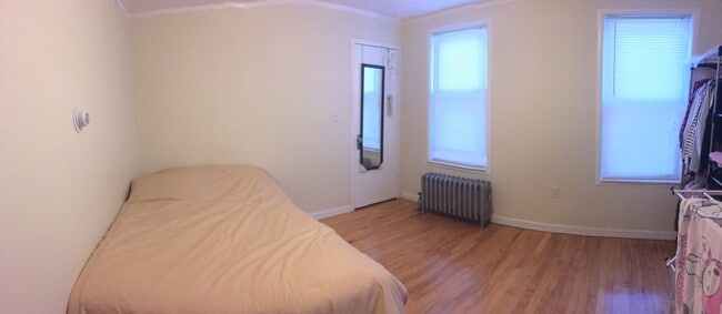 310 University Ave, Unit 2
