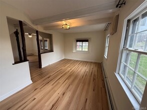 4 St Marks Pl in Fort Montgomery, NY - Building Photo - Building Photo