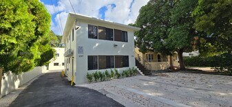 1035 SW 4th St in Miami, FL - Building Photo