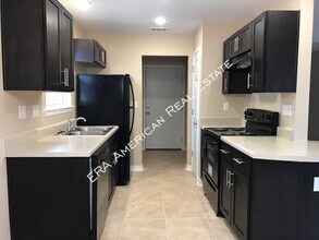 1476 N Pearl St in Crestview, FL - Building Photo - Building Photo