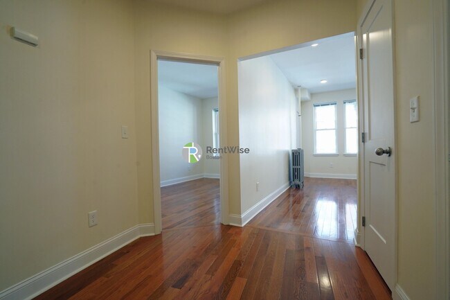 property at 123 Sutherland Rd