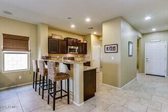 1657 W Desperado Way in Phoenix, AZ - Building Photo - Building Photo
