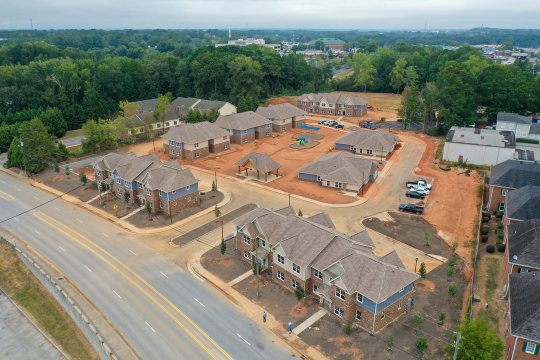 Thompson Square in Lawrenceville, GA - Foto de edificio