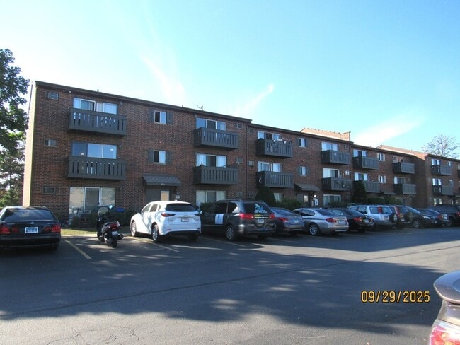 1156 Copperfield Ln in Schaumburg, IL - Building Photo - Building Photo