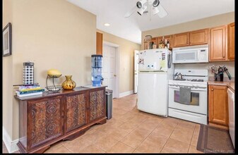 185 King St, Unit 1 in Bridgeport, CT - Building Photo - Building Photo