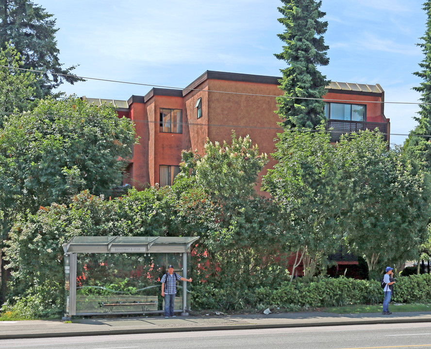 Parkside Apartments in Vancouver, BC - Building Photo