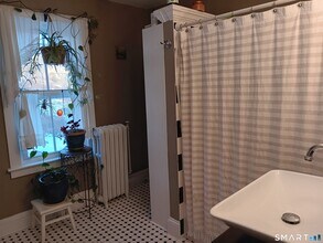 5 Ashby St in Groton, CT - Building Photo - Building Photo