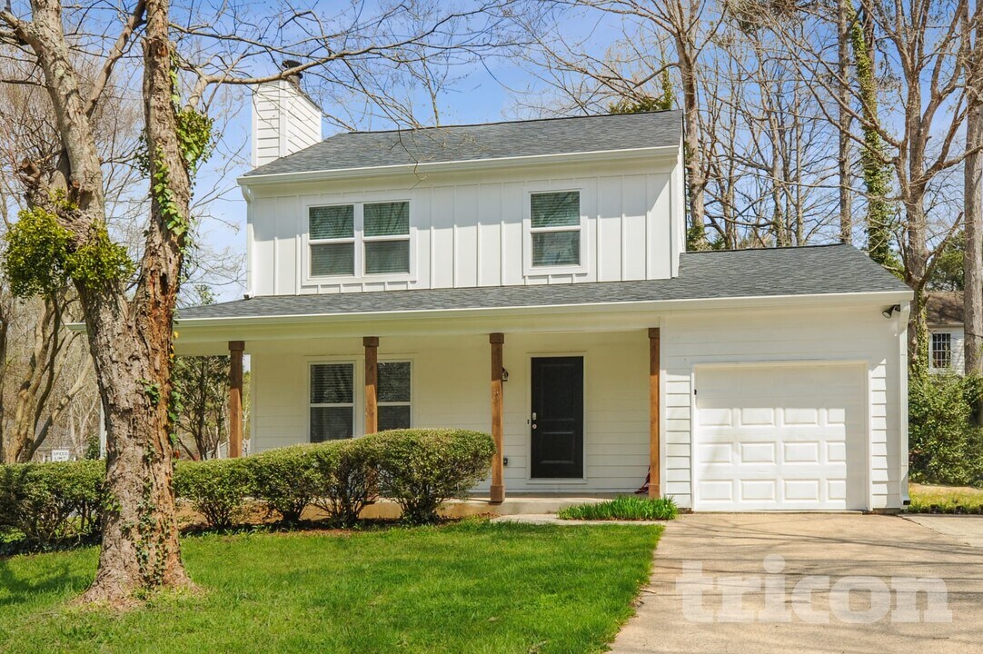 1820 Crestwood Dr NW in Acworth, GA - Building Photo