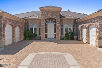 4251 W Earhart Way in Chandler, AZ - Building Photo - Building Photo