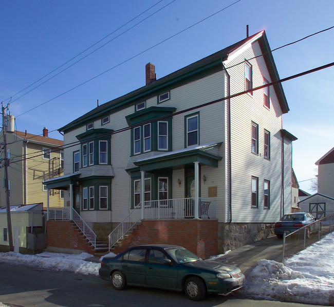 75 Snell St in Fall River, MA - Building Photo - Building Photo