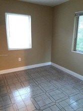 1862 NW 15th St-Unit -- in Miami, FL - Building Photo - Building Photo