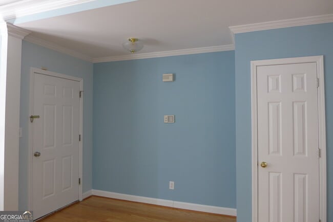 property at 4710 Fairway View Ct