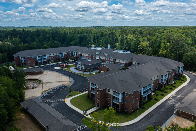 Tuckahoe Pines in Richmond, VA - Foto de edificio - Building Photo