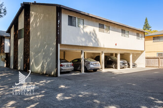 E St Apartments in Santa Rosa, CA - Building Photo - Building Photo