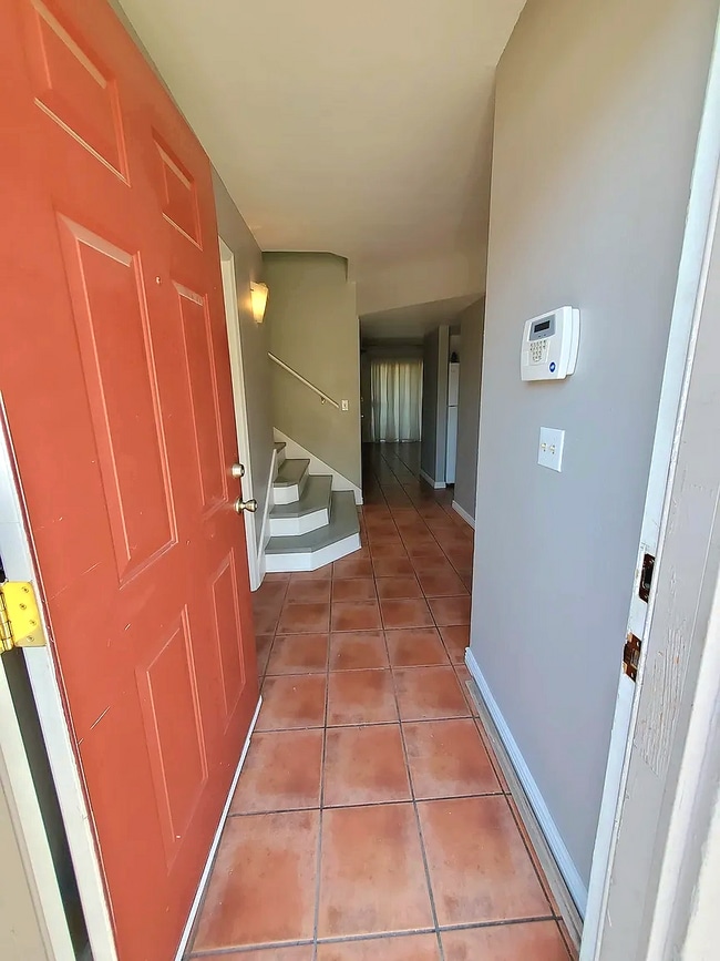 property at 609 W 13th St