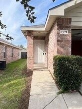 8921 Sun Haven Way in Fort Worth, TX - Building Photo - Building Photo
