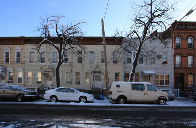 86-07 101st St in Jamaica, NY - Building Photo - Building Photo