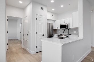 Haven at Towne Center in Glendale, AZ - Foto de edificio - Building Photo