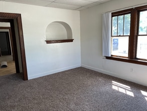 264 College St SE in Valley City, ND - Building Photo - Building Photo