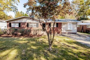 3225 Mustang Dr in Columbus, GA - Building Photo