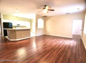 3660 Hickory Park Dr in Titusville, FL - Building Photo - Building Photo