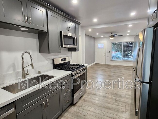 property at 1660 Cable St