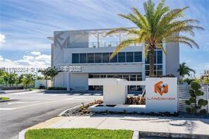 10245 NW 63rd Ter in Doral, FL - Building Photo - Building Photo