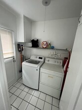 4222 Jasmine Ave in Culver City, CA - Foto de edificio - Building Photo